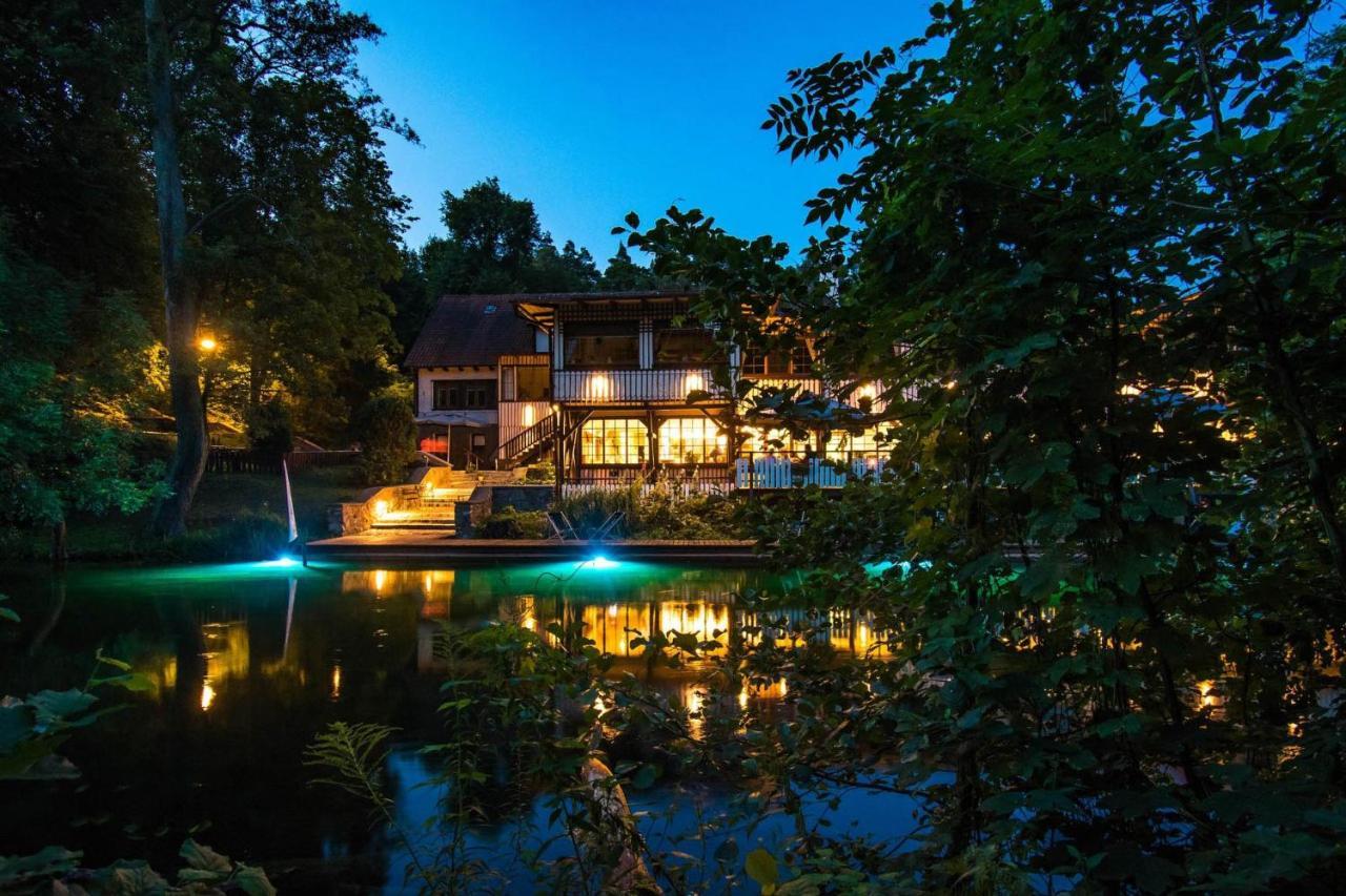 Kompleks Wypoczynkowo-Konferencyjny Mazur-Syrenka Krutyń Esterno foto